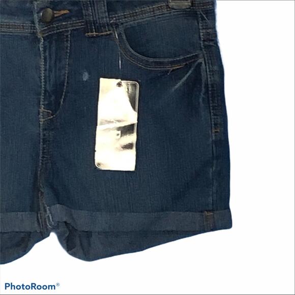 Zara Denim Shorts size 28 NWT 8.5” Rise - Flawed - Picture 3 of 8